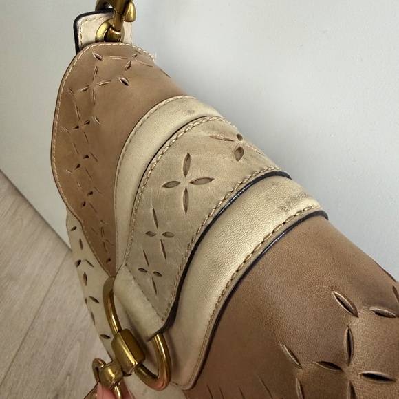 Frye Ilana Taupe Perforated Leather Saddle Crossbody Bag Purse in Cement - Picture 10 of 16